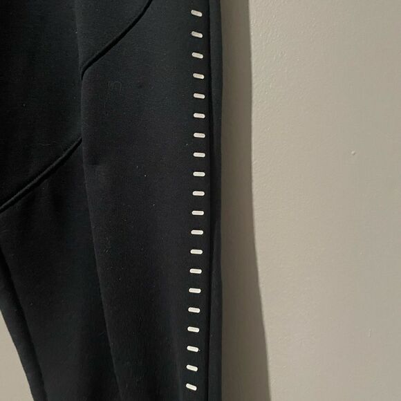 Under Armour coldgear sweatpants  - Picture 5 of 7